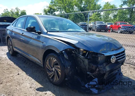 2019 Volkswagen Jetta 1.4T Sel Premium z USA, uszkodzony, nr VIN 3VWG57BU8KM089306